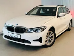 Weiß Gebraucht 2020 BMW 320 Limousine | 17.990 € (Fairer Preis)