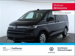 Schwarz Gebraucht 2023 VW Multivan Style Van / Kleinbus | 52.879 € (Fairer Preis)