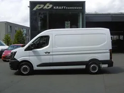 Mineralweiß Gebraucht 2024 Renault Master Van | 31.450 € (Superpreis)