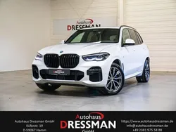 Mineralweiss metallic Gebraucht 2023 BMW X5 M Sport SUV | 56.720 € (Superpreis)