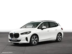 Weiß Gebraucht 2023 BMW 230e Active Tourer Van / Kleinbus | 44.860 € (Etwas zu teuer)