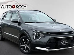 Grau Gebraucht 2023 Kia Niro Vision SUV | 28.590 €