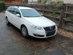 Weiß Gebraucht 2009 VW Passat Trendline Kombi | 2.599 € (Superpreis)
