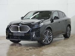 Saphirschwarz metallic Gebraucht 2025 BMW iX2 M Sport SUV | 47.500 € (Etwas zu teuer)