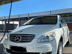 Schwarz Gebraucht 2006 Mercedes B200 Van / Kleinbus | 3.300 € (Fairer Preis)