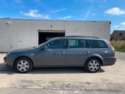 Grau Gebraucht 2005 Ford Mondeo Ghia Kombi | 1.690 € (Fairer Preis)