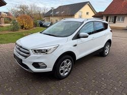 Weiß Gebraucht 2017 Ford Kuga SUV | 13.850 € (Fairer Preis)