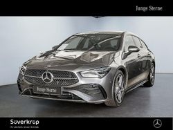 Grau Gebraucht 2024 Mercedes CLA200 AMG Limousine | 33.720 € (Guter Preis)
