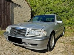 Silber Gebraucht 1998 Mercedes C200 Classic Limousine | 2.450 € (Guter Preis)