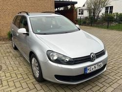 Silber Gebraucht 2011 VW Golf VI Comfortline Kleinwagen | 3.300 € (Guter Preis)