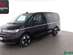 Schwarz Gebraucht 2022 VW T7 Van | 55.480 € (Teuer)