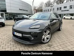 Vulkangraumetallic Gebraucht 2024 Porsche Macan SUV | 96.750 € (Fairer Preis)