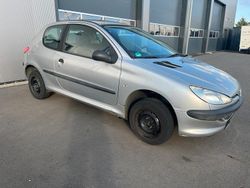 Gebraucht 2001 Peugeot 206 Kleinwagen | 200 €