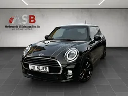 Midnight black metallic Gebraucht 2019 Mini Cooper Kleinwagen | 19.999 € (Etwas zu teuer)