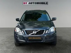 Grau Gebraucht 2013 Volvo XC60 Momentum SUV | 10.750 € (Guter Preis)