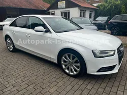 Weiß Gebraucht 2015 Audi A4 Ambition Limousine | 16.850 € (Guter Preis)
