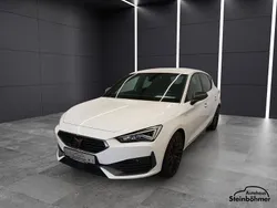 Candy weiß (weiß) Gebraucht 2022 Cupra Leon VZ Limousine | 25.640 € (Fairer Preis)