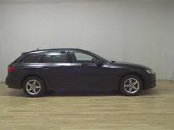 Schwarz Gebraucht 2022 Audi A4 Basis Kombi | 19.980 € (Guter Preis)
