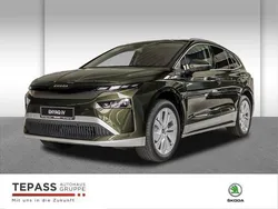 Gruen Neu 2025 Skoda Enyaq iV SUV | 46.999 € (Etwas zu teuer)