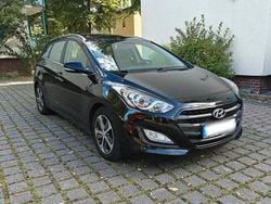 Schwarz Gebraucht 2015 Hyundai i30 Kombi | 6.800 € (Fairer Preis)