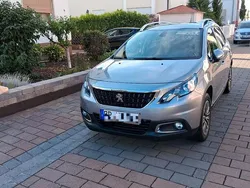 Silber Gebraucht 2018 Peugeot 2008 SUV | 6.900 € (Guter Preis)