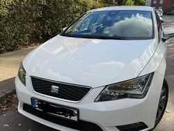 Weiß Gebraucht 2014 Seat Leon Limousine | 9.999 € (Fairer Preis)