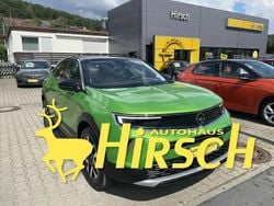 Gruen (matcha grün) Gebraucht 2022 Opel Mokka-e Elegance SUV | 16.980 € (Fairer Preis)