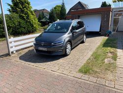 Grau Gebraucht 2018 VW Touran Highline Van / Kleinbus | 21.690 € (Etwas zu teuer)