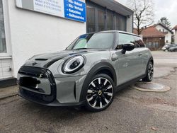 Grau Gebraucht 2022 Mini Cooper SE Classic Kleinwagen | 17.990 € (Fairer Preis)