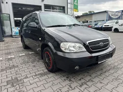 Schwarz Gebraucht 2005 Kia Carnival Van / Kleinbus | 2.990 €