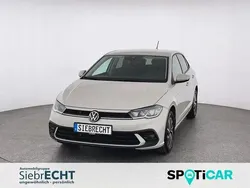 Beige Neu 2025 VW Polo Life Limousine | 21.470 € (Guter Preis)