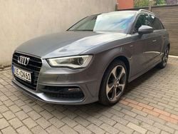 Grau Gebraucht 2015 Audi A3 Sportback S-Line Limousine | 8.999 € (Superpreis)