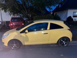 Gelb Gebraucht 2009 Opel Corsa Kleinwagen | 1.355 € (Fairer Preis)
