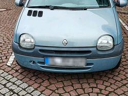 Grau Gebraucht 2004 Renault Twingo Kleinwagen | 600 € (Guter Preis)