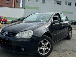 Schwarz Gebraucht 2004 VW Golf V Limousine | 2.200 € (Guter Preis)