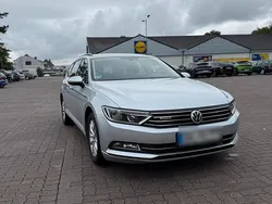 Grau Gebraucht 2017 VW Passat Kombi | 9.399 € (Etwas zu teuer)