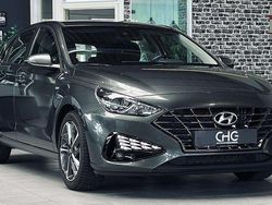 Grau Gebraucht 2023 Hyundai i30 Limousine | 15.490 € (Fairer Preis)