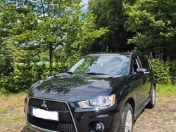 Schwarz Gebraucht 2011 Mitsubishi Outlander Inform SUV | 6.800 € (Superpreis)