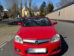 Rot Gebraucht 2005 Opel Tigra Cabrio | 1.200 € (Guter Preis)