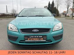 Blau Gebraucht 2007 Ford Focus Ambiente Limousine | 3.399 € (Fairer Preis)