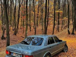 Blau Gebraucht 1981 Mercedes S280 Limousine | 11.000 €