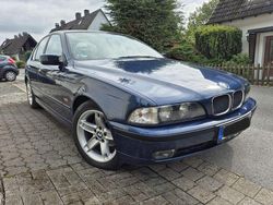 Blau Gebraucht 1999 BMW 523 Limousine | 4.990 € (Fairer Preis)
