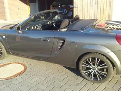 Toyota MR2