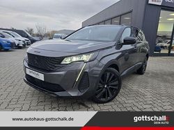 Grau Gebraucht 2023 Peugeot 5008 GTi Van / Kleinbus | 32.990 € (Teuer)