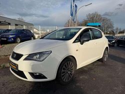 Weiß Gebraucht 2016 Seat Ibiza CONNECT Kleinwagen | 8.990 € (Fairer Preis)