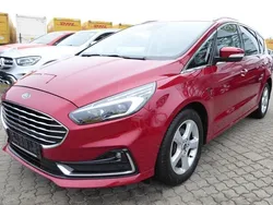 Rot Gebraucht 2021 Ford S-MAX Titanium Van / Kleinbus | 22.980 € (Fairer Preis)