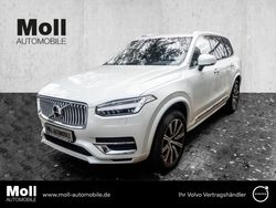 Weiß crystal white / metallic metallic Gebraucht 2022 Volvo XC90 Inscription SUV | 53.890 € (Guter Preis)