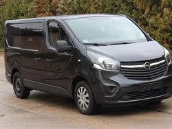 Schwarz Gebraucht 2017 Opel Vivaro Van | 8.500 € (Guter Preis)