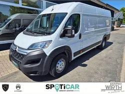 Eisweiß Gebraucht 2024 Citroën Jumper Van / Kleinbus | 26.590 € (Fairer Preis)