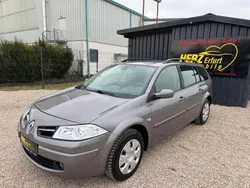 Grau Gebraucht 2009 Renault Mégane GrandTour Avantage Kombi | 2.290 € (Etwas zu teuer)